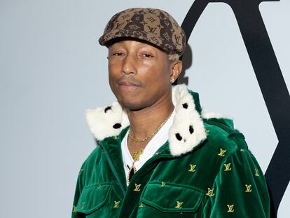 Pharrell Williams en el desfile de mujer de Louis Vuitton en la pasada semana de la moda de París.