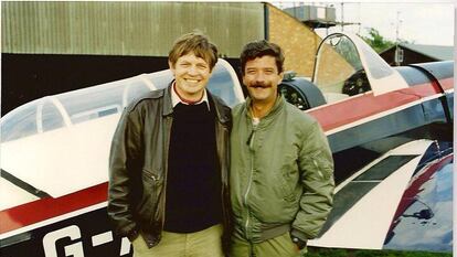 David Morgan y Héctor Sánchez, durante un encuentro en 1993.