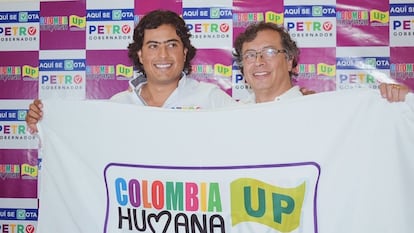 Nicolás Petro y su padre, el presidente Gustavo Petro, durante un evento de campaña, en una imagen compartida en sus redes sociales el 12 de septiembre de 2019.