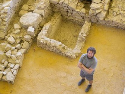 El arqueólogo Sergio García-Dils, en las excavaciones de Écija.