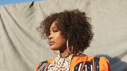 Oumou Sangaré en una imagen promocional de su último disco.