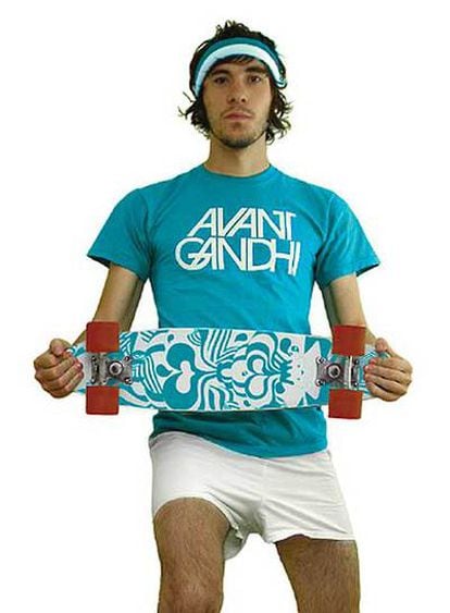 Emil Kozak, en la foto con una tabla de <i>skate.</i>