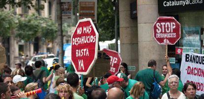 Ocupaci&oacute;n de una sucursal de Catalunya Caixa por la PAH.