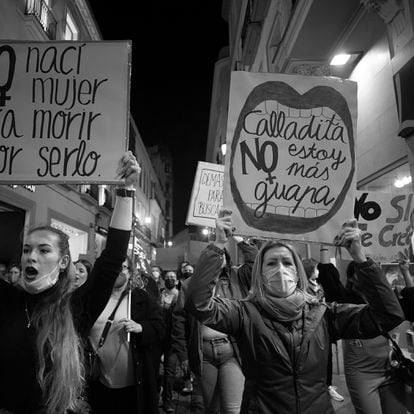 Sevilla/08-03-2022: Manifestación en Sevilla por el día internacional de la mujer.FOTO: PACO PUENTES/EL PAIS