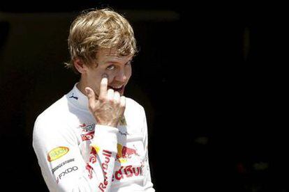 Vettel celebra la <i>pole</i> en Valencia.