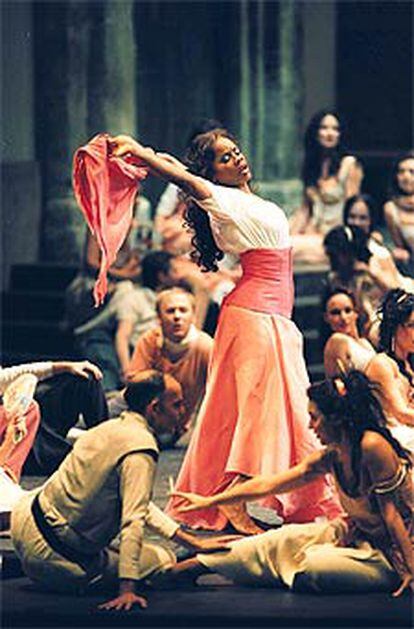 Denyce Graves, durante la presentación de <b></b><i>Carmen </i>en el Teatro Real.