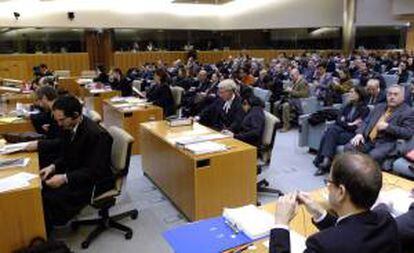 Vista de la sala del Tribunal de Justicia de la UE en Luxemburgo, durante una audiencia sobre la fiscalidad vasca. EFE/Archivo