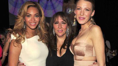 De izquierda a derecha: Beyoncé, Lorraine Schwartz y Blake Lively.