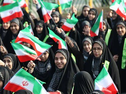 Mujeres iran&iacute;es celebran el pasado febrero el aniversario de la Revoluci&oacute;n Isl&aacute;mica en Teher&aacute;n.