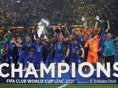 Los jugadores del Chelsea celebran la conquista del Mundial de Clubes