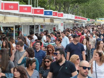  Ambiente Feria del libro de 2018. 