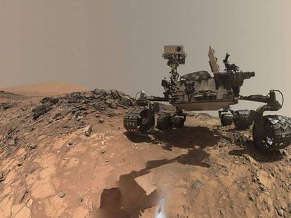 El robot Curiosity utiliza inteligencia artificial para analizar la composición de Marte.