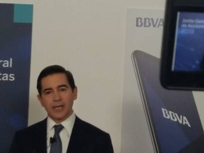  El presidente del BBVA, Carlos Torres, poco antes de la Junta General de Accionistas de la entidad.
