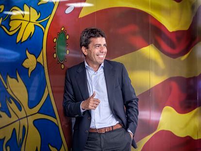 El presidente del PP valenciano, Carlos Mazón en la sede del partido en el centro de Valencia.