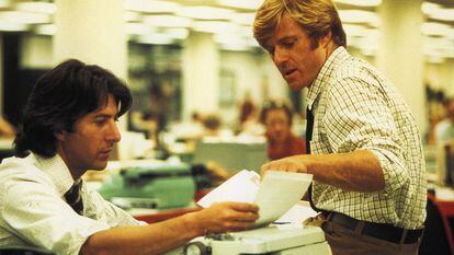 Dustin Hoffman (izquierda) y Robert Redford en la película 'Todos los hombres del presidente', de 1976.