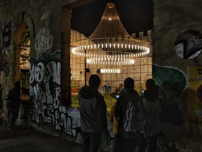 La instalación 'Luz de salón', de Unparelld’arquitectes en Can Ricart en la edición de noviembre de 2021.