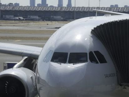 Avi&oacute;n que realizar&aacute; el vuelo inaugural desde el aeropuerto de Madrid hacia La Habana.