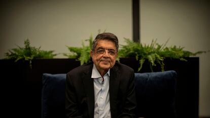 El escritor Sergio Ramírez en la Feria Internacional del Libro de Guadalajara ,el 29 de noviembre.