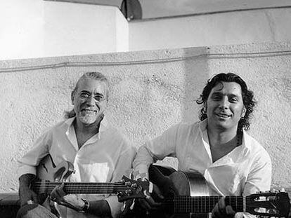 Los músicos Carles Benavent, izquierda, y Josemi Carmona.