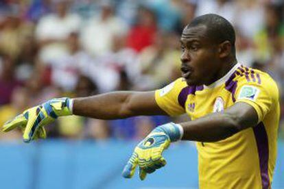 Enyeama, durante el partido ante Francia