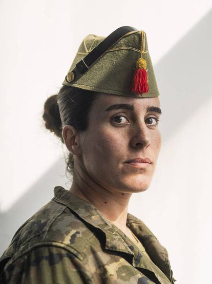 La sargento Auxiliadora Retamero, de 30 años. Las mujeres representan el 8,5% en la unidad. 