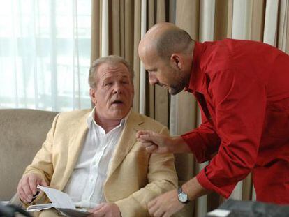 Nick Nolte y el director Xavi Puebla en el rodaje de la pel&iacute;cula &#039;A puerta fr&iacute;a&#039;.