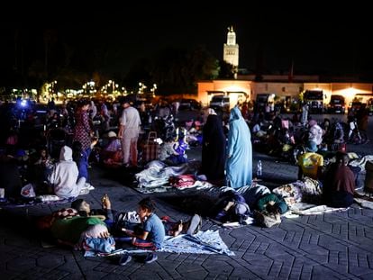 Centenares de personas han dormido esta semana en la plaza Yemaa el-Fna tras el terremoto.