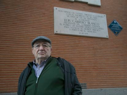 Eduardo Sánchez Gatell, junto a la Iglesia Francisco de Borja, en Madrid, donde estalló el coche bomba.