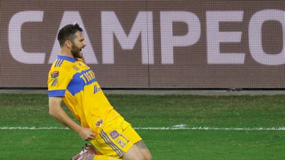 Gignac celebra un gol con Tigres en la Champions de la Concacaf.