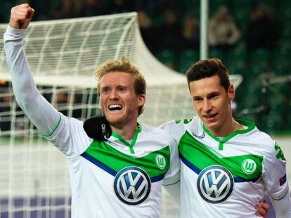 Schürrle (izquierda) y Draxler, celebran un gol.