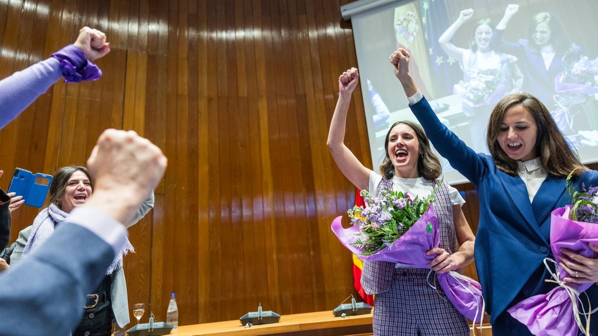 Ione Belarra E Irene Montero En El Traspaso De Carteras Hoy Pedro