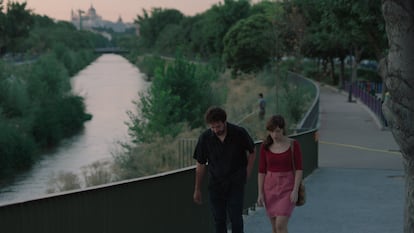 Fotograma de la película La virgen de agosto de Jonás Trueba.