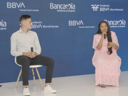 BBVA en Colombia y Bancamía, entidad de la Fundación Microfinanzas BBVA, anunciaron que la Beca Transformando Realidades ampliará su alcance y favorecerá a 100 jóvenes vulnerables del país para que puedan cursar estudios universitarios.
