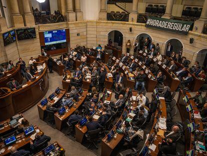 Sesión sobre el uso de cannabis en el Congreso de la República en Bogotá, el 20 de junio.