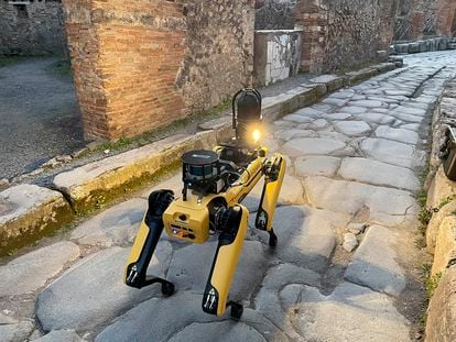 'Spot, el robot cuadrúpedo empleado en el parque arqueológico de Pompeya.