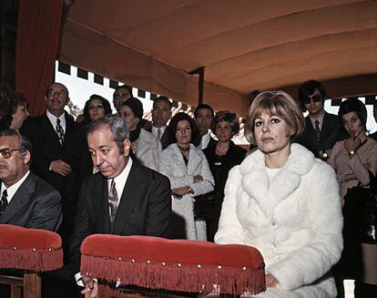 Laura Valenzuela y José Luis Dibildos se casaron en Illescas (Toledo) el 27 de marzo de 1971. Ya llevaban una década de relación. Entonces, la novia estaba embarazada de la que sería su única hija, Lara.