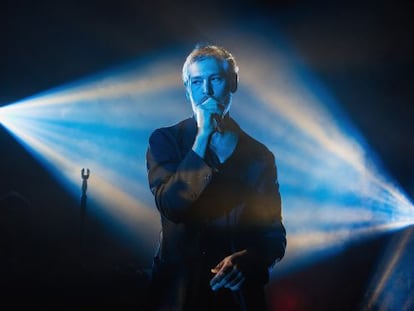 El cantante estadounidense Matisyahu, durante un concierto en Seattle,