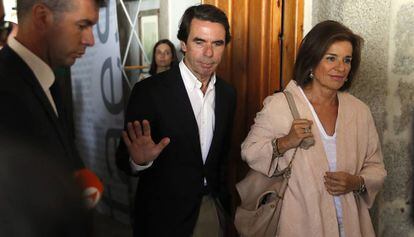 José María Aznar y su esposa, Ana Botella.