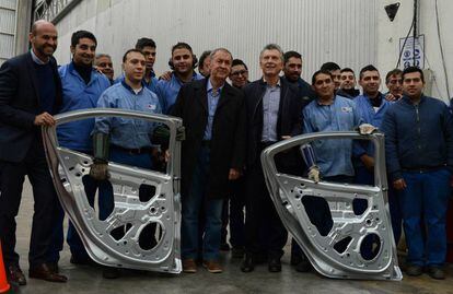 Mauricio Macri en mayo pasado, durante una recorrida por una fábrica de autopartes en la provincia de Córdoba.