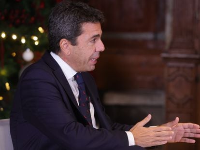 El presidente de la Generalitat Valenciana, Carlos Mazón, durante la entrevista a Radio Valencia-Cadena SER.