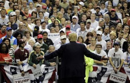 Donald Trump, durante un acto electoral en Tampa (Florida)