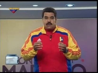 Maduro sugiere a Maradona como próximo presidente de la FIFA