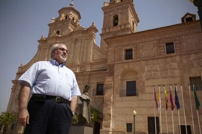 Jos&eacute; Luis Mendoza, presidente de la Cat&oacute;lica de Murcia, el pasado verano.