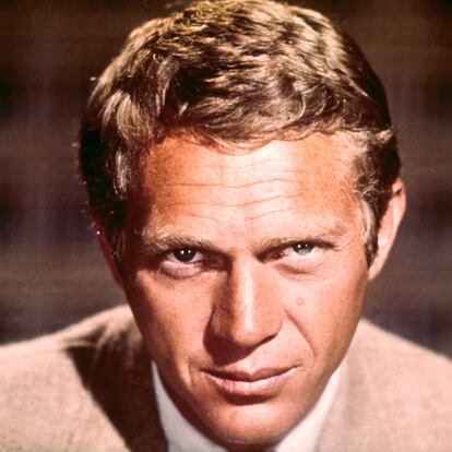 Primer plano de Steve McQueen en 1966.