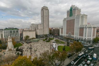 Vista aérea de la inauguración de la Plaza de España. 