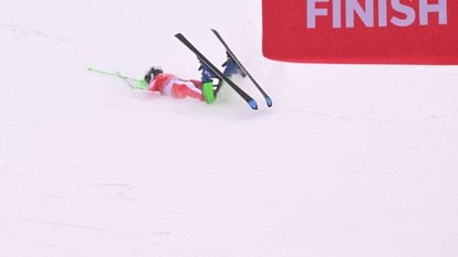 La suiza Priska Nufer cae en una prueba de esquí alpino durante los pasados Juegos Olímpicos de Invierno disputados en febrero de 2022 en Pekín.