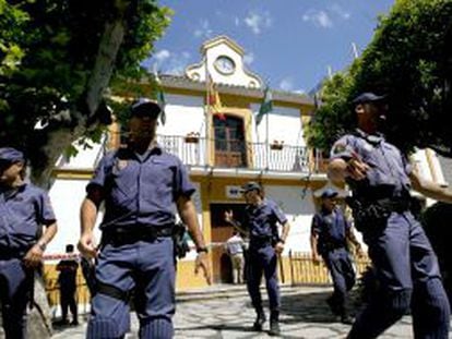 Intervención policial en el Ayuntamiento de Estepona, inicio del 'caso Astapa'