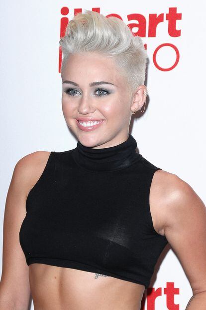 Muy parecido al corte de Pink es el que lleva ahora Miley Cyrus.