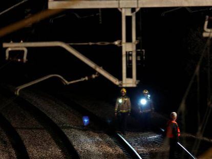 Un muerto y casi un centenar de heridos en un accidente ferroviario en Cataluña