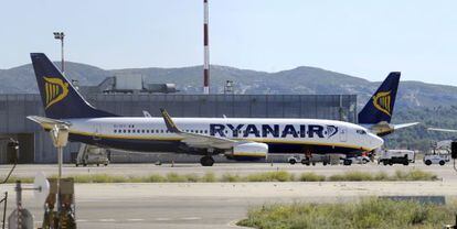 Un avión de Ryanair en el aeropuerto de Marsella.